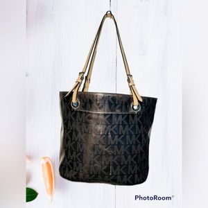 MIchael Kors Metalic Gold  handbag Preowned